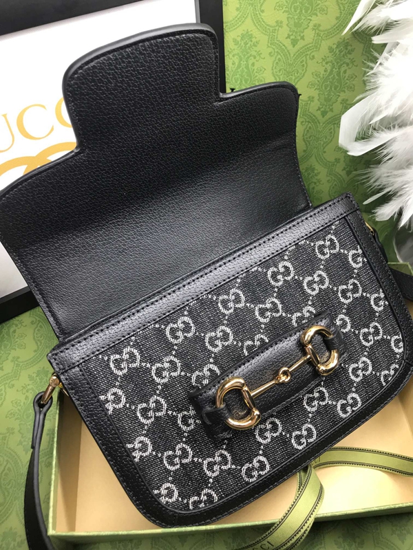 激安グッチバッグコピー内部構造